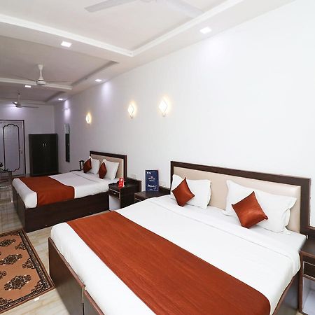 Oyo 11526 Hotel Apollo Agra  Kültér fotó
